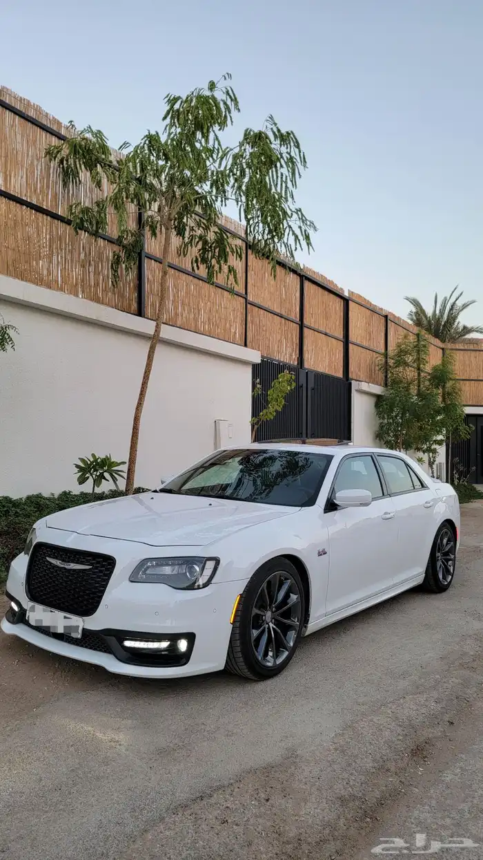 كرايسلر 300S موديل 2023 0