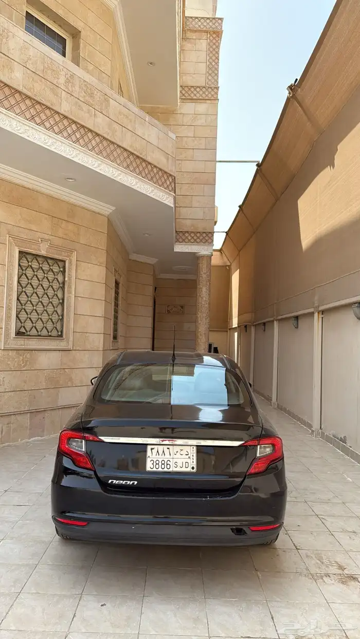 للبيع دوج نيون 9