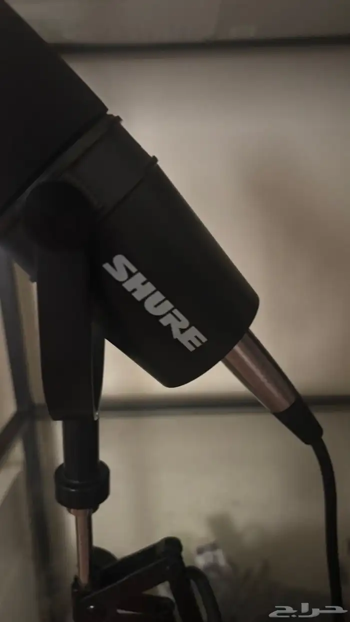 مايكروفون ماركة شور shure للبودكاست والبث 5