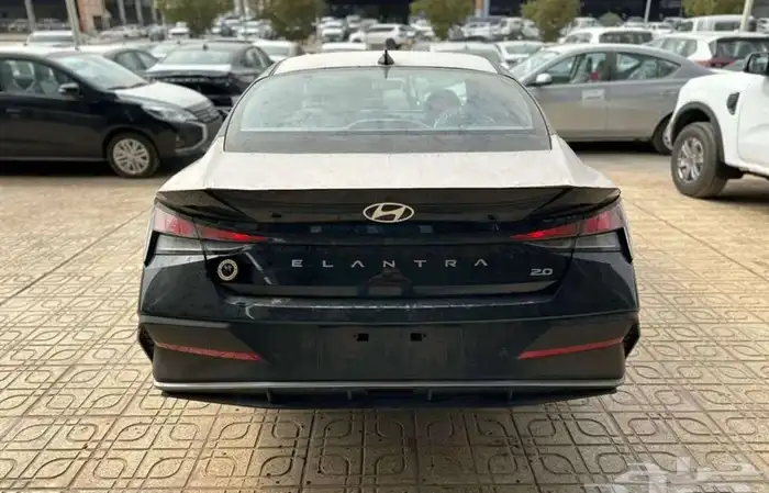 هيونداي إلنترا 2026 2