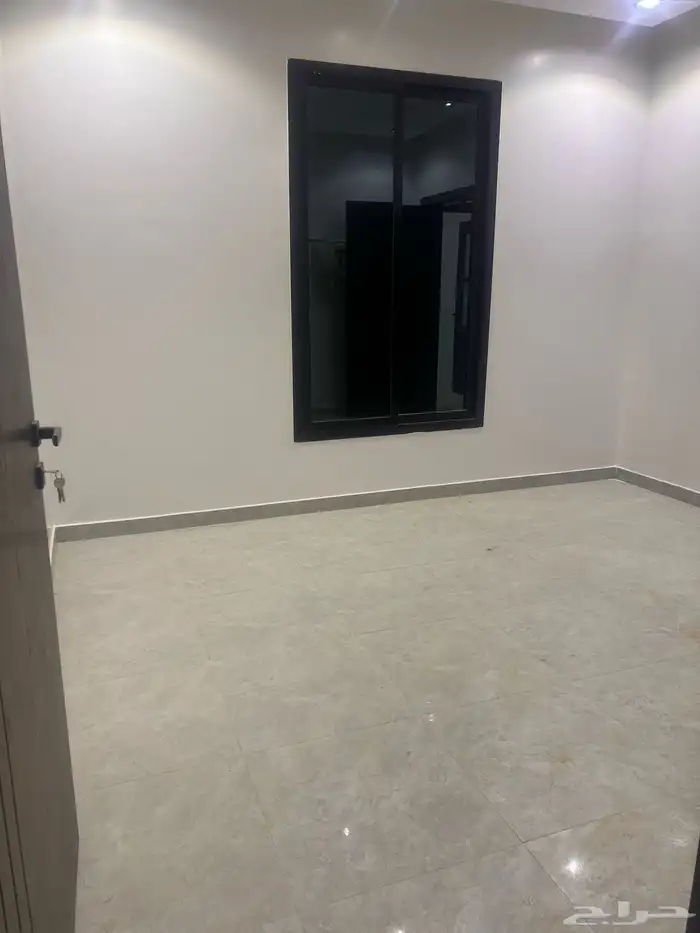 للبيع دور ارضي مميز بحي طويق 12