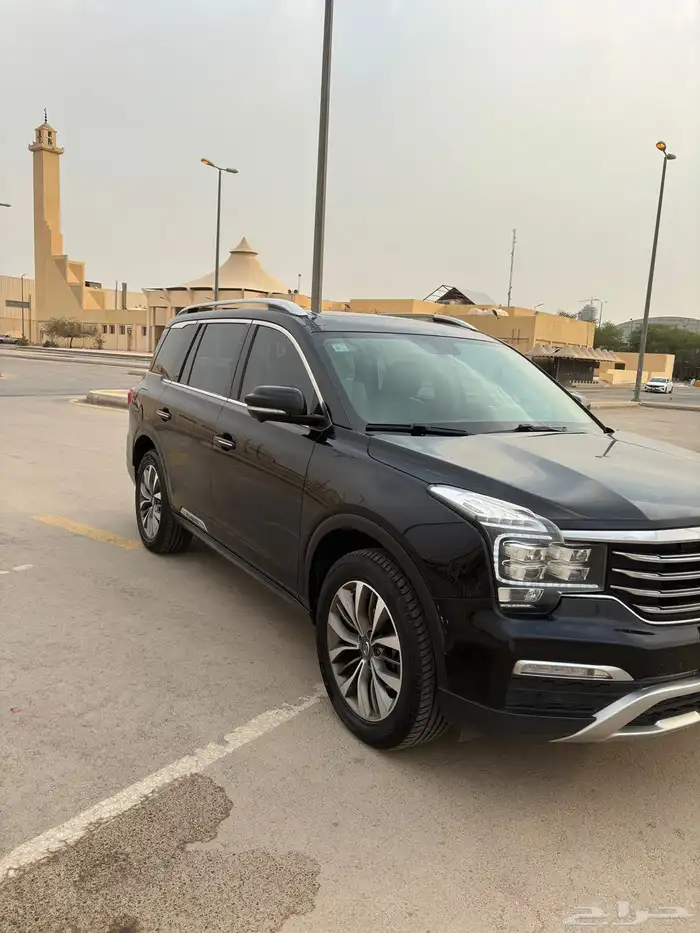 GAC جيب GS8 اسود نظيف 2020 3
