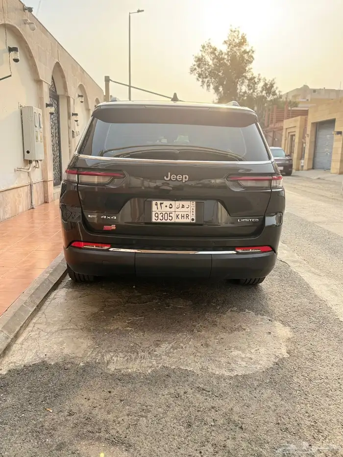 جيب جراند شيروكي 2022 1