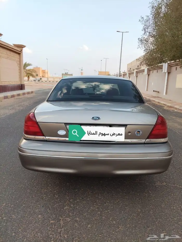 فورد كراون فكتوريا 2004 2