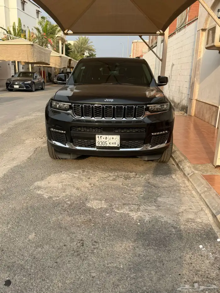جيب جراند شيروكي 2022 0