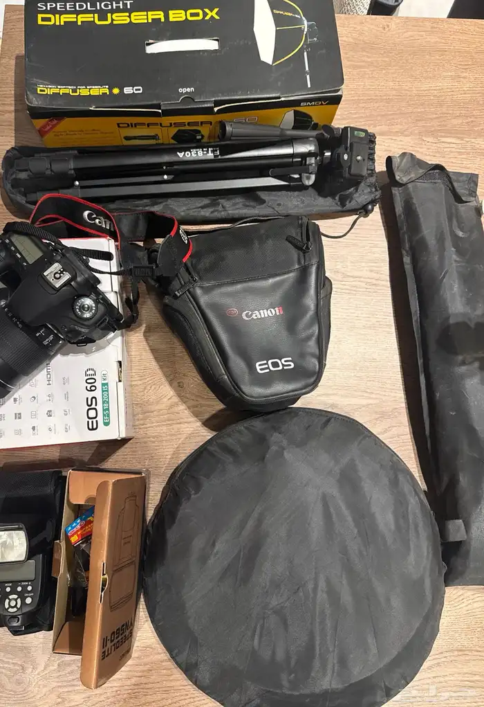 كاميرا كانون D60 مع ملحقات تصوير 1