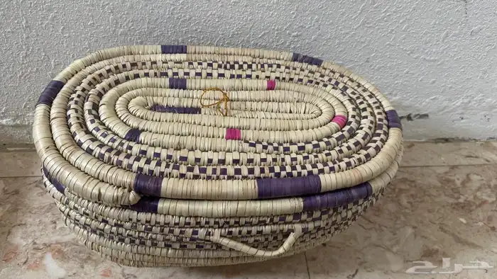 حافظه مع سفرتها من الخزف 3