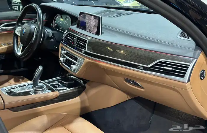 بي ام 740Li موديل 2019 11