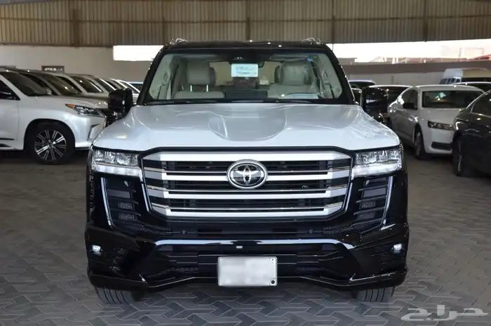 تويوتا لاند كروزر GXR S 2025 0
