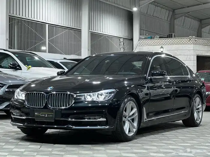 بي ام 740Li موديل 2019 1