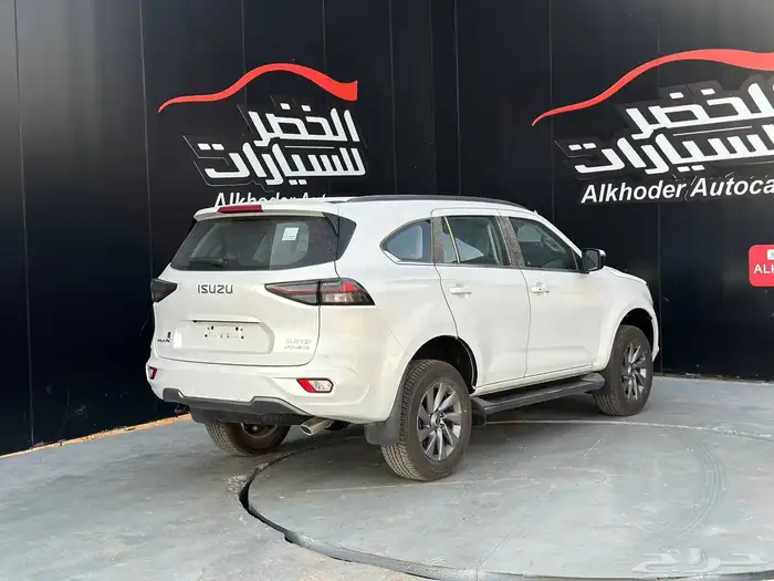 ايسوزو MUX فل كامل 2024 لدى شركة عبدالمجيد الخضر 4