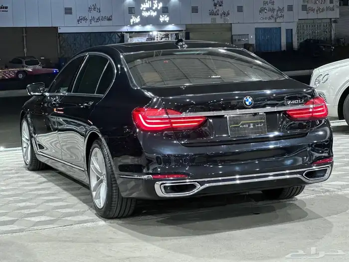 بي ام 740Li موديل 2019 4