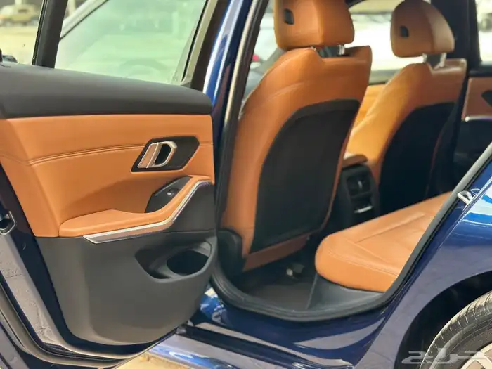بي ام دبليو 320i 12