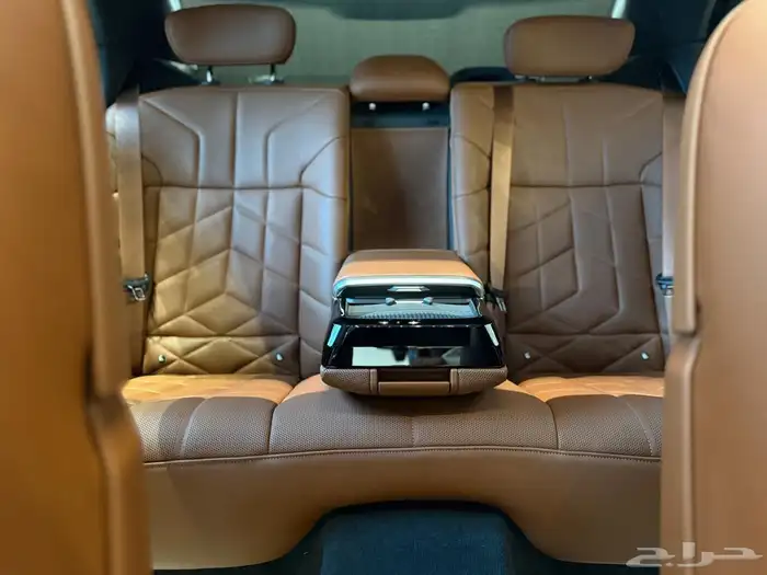 2023 BMW735 9