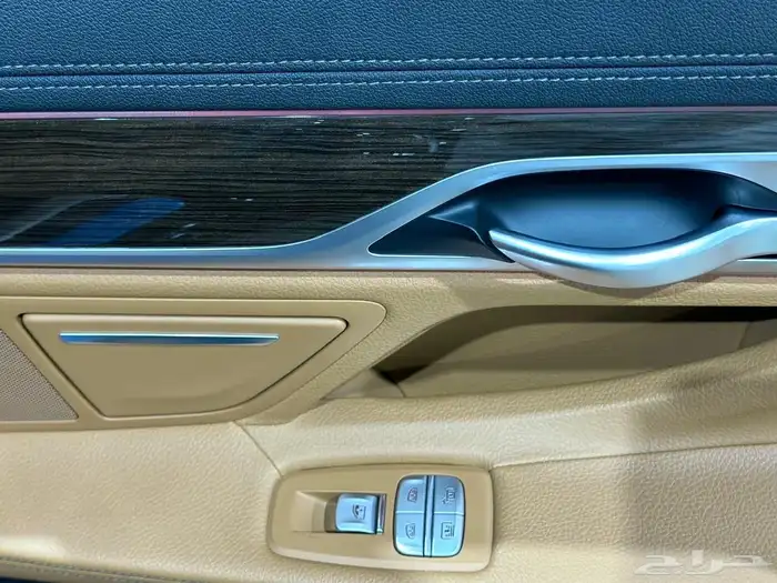 بي ام 740Li موديل 2019 16