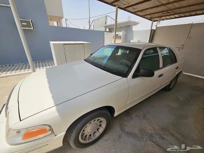 فورد كراون فكتوريا 4