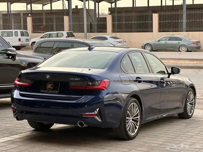 بي ام دبليو 320i 7