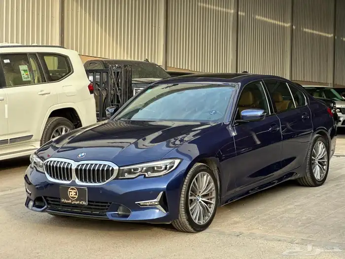 بي ام دبليو 320i 1