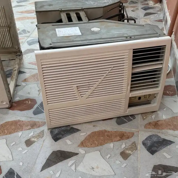مكيف شباك نظيف 1