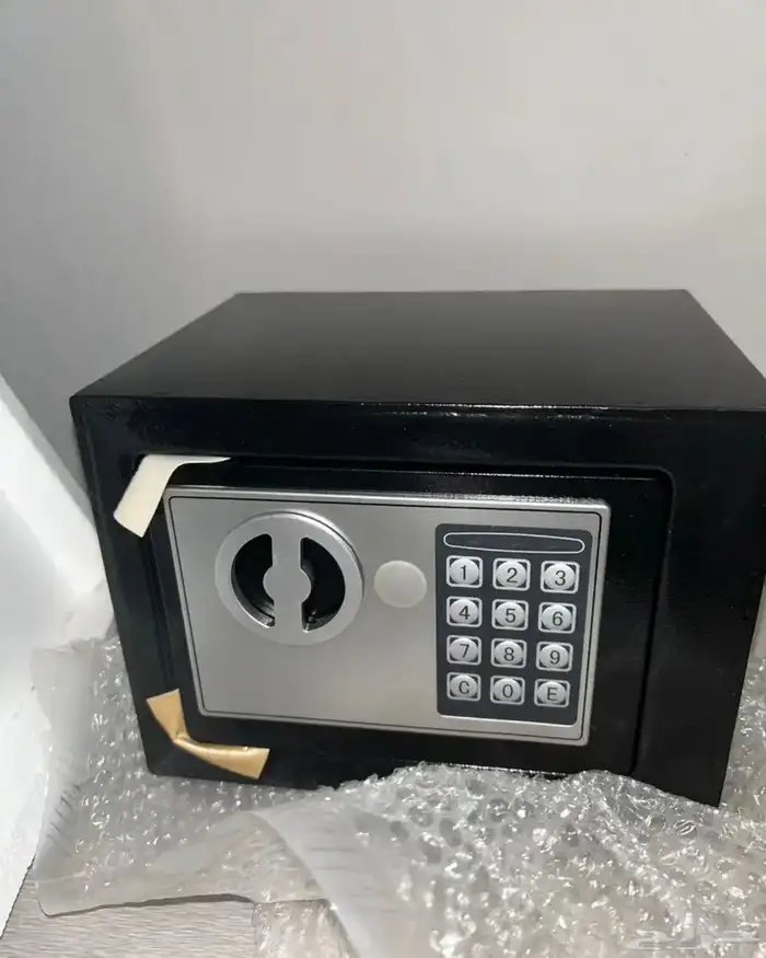 خزنه رقميه الكترونيه طراز 17EB اللون اسود 3