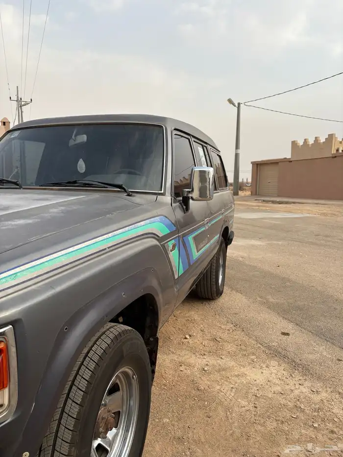 لاندكروزر 85 مفحوص مجدد دبل شغال يبيله عمود فقط 0