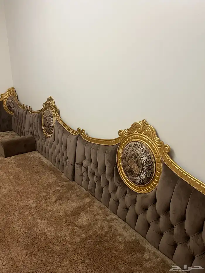جلسة للبيع 1