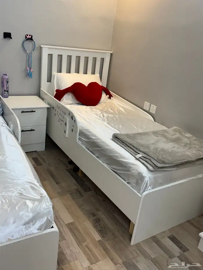 سرير اطفال 0