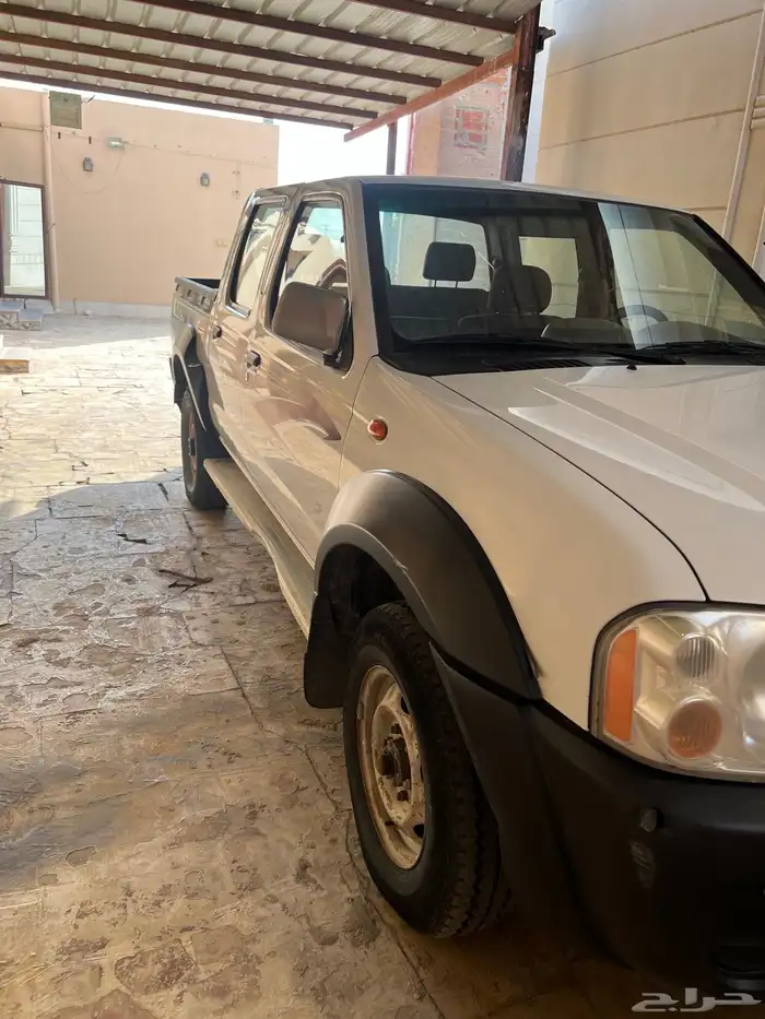 نيسان 0