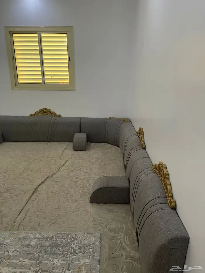 مساند مع الفراش والمكيف 0