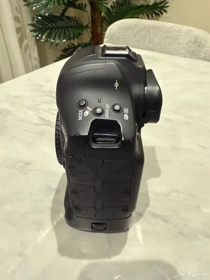 كاميرا Canon 1DX Mark III 2