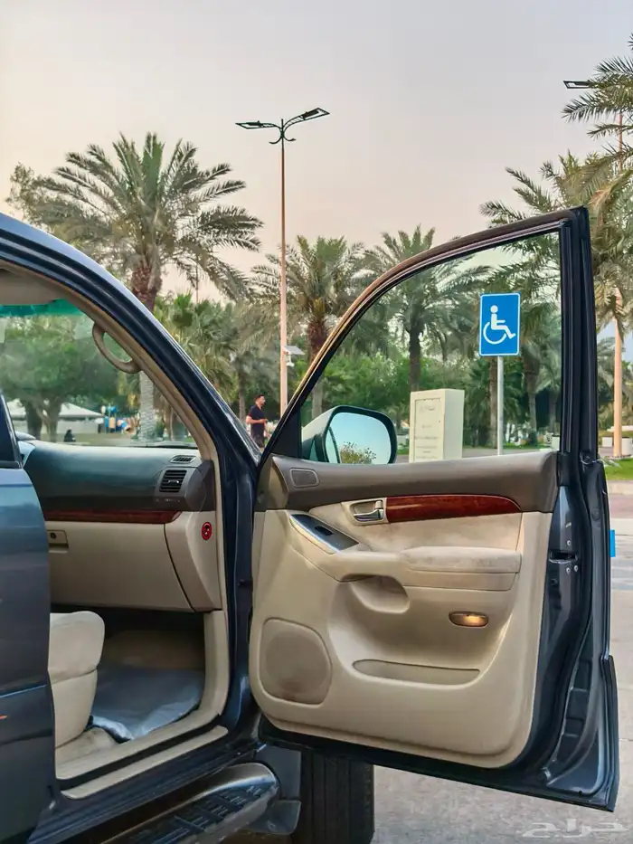 تايوتا برادو فل كامل افخم فئة VX مخزن مالك اول 52
