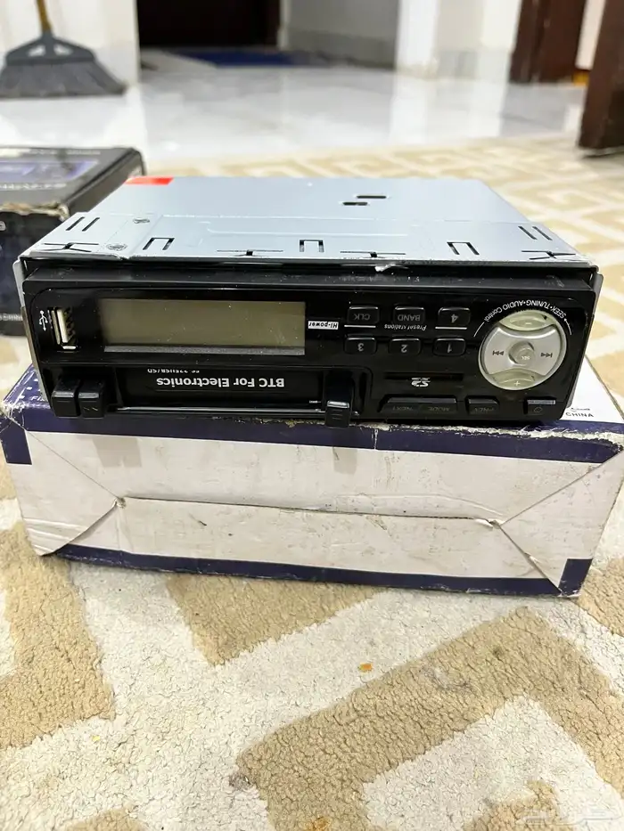 مسجل جديد في كرتونه البلستك الخارجي مكسور السعر 25 0