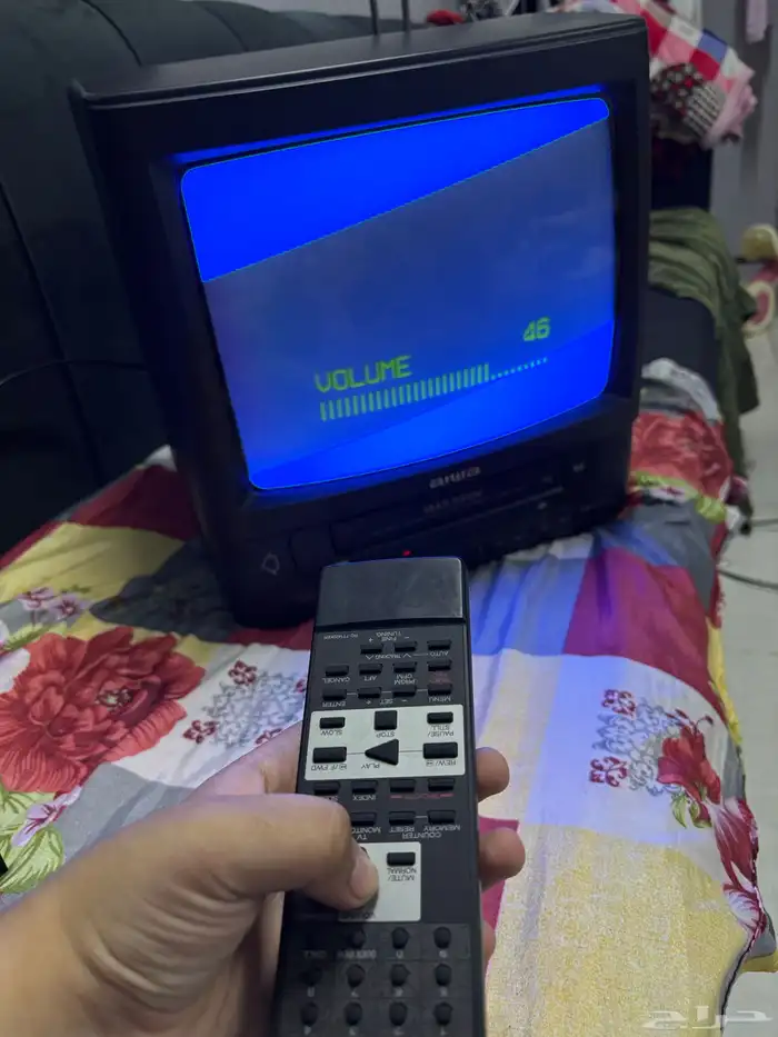 تلفزيون قديم من شركة alwa أبو انتل مع الريموت الأصلي 12