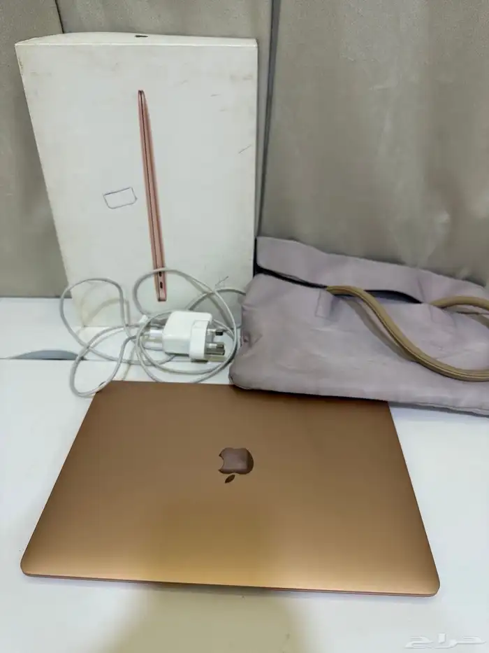 (للبيييع )MaK BooK Air ذاكرة بسعة 8 غ.ب. مقاس 13 بوصه 1