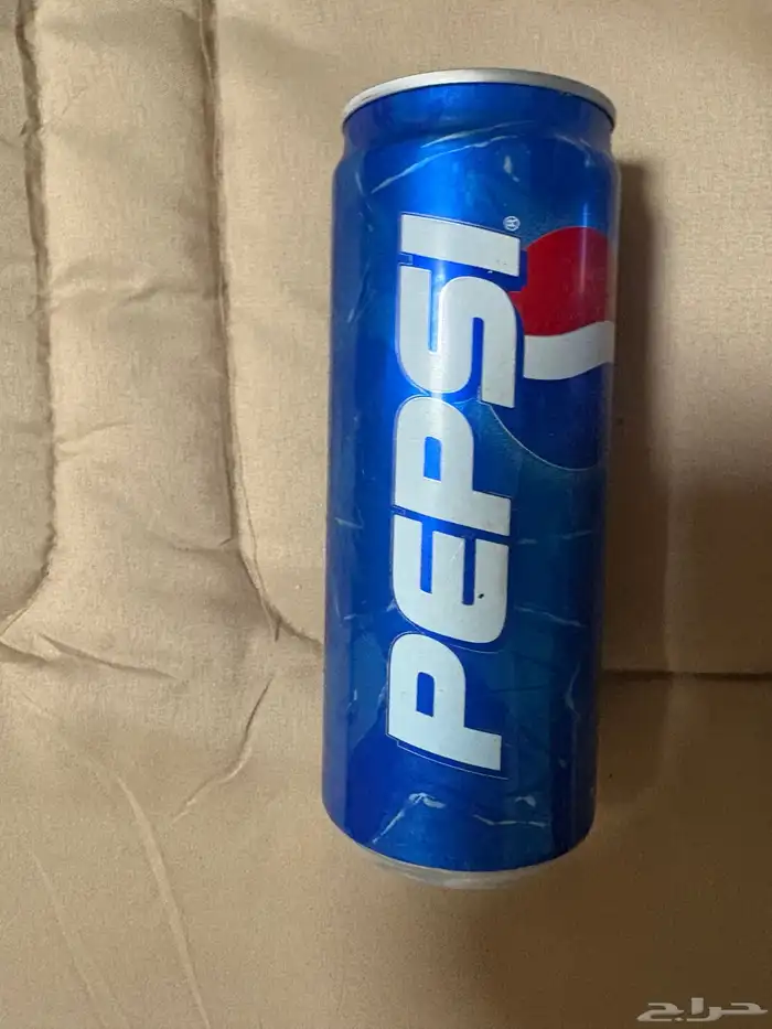 علب بيبسي وكولا قديمة للبيع مجموعه عشر علب 3