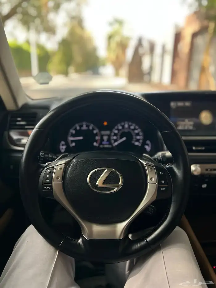 لكزس 2015 GS350 نظيفه 15