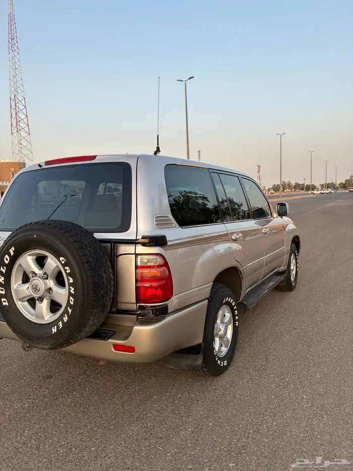 لاندكروزر فكسار 2001 4