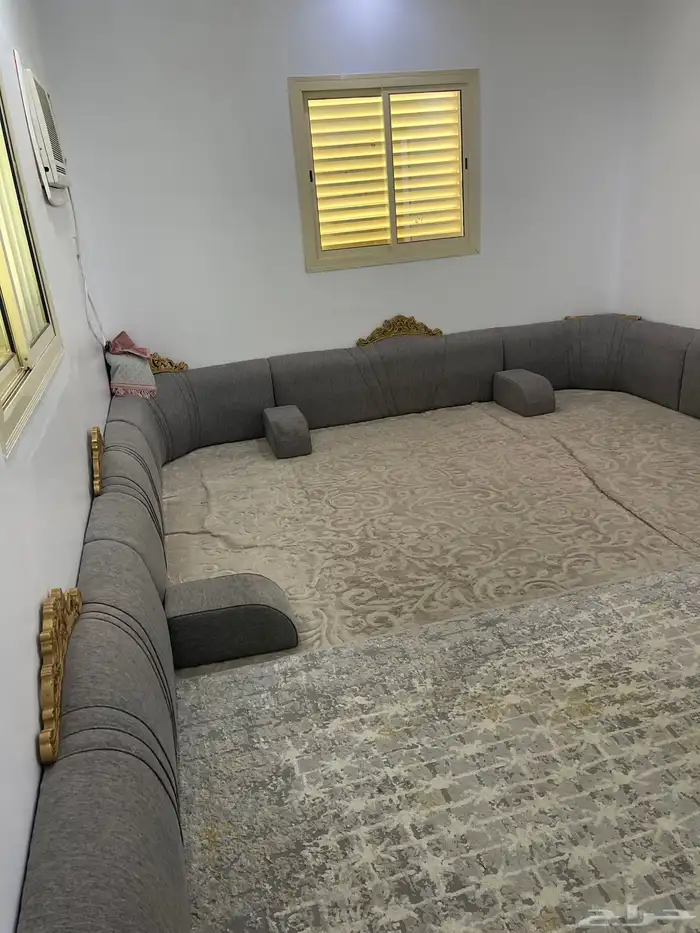 مساند مع الفراش والمكيف 2
