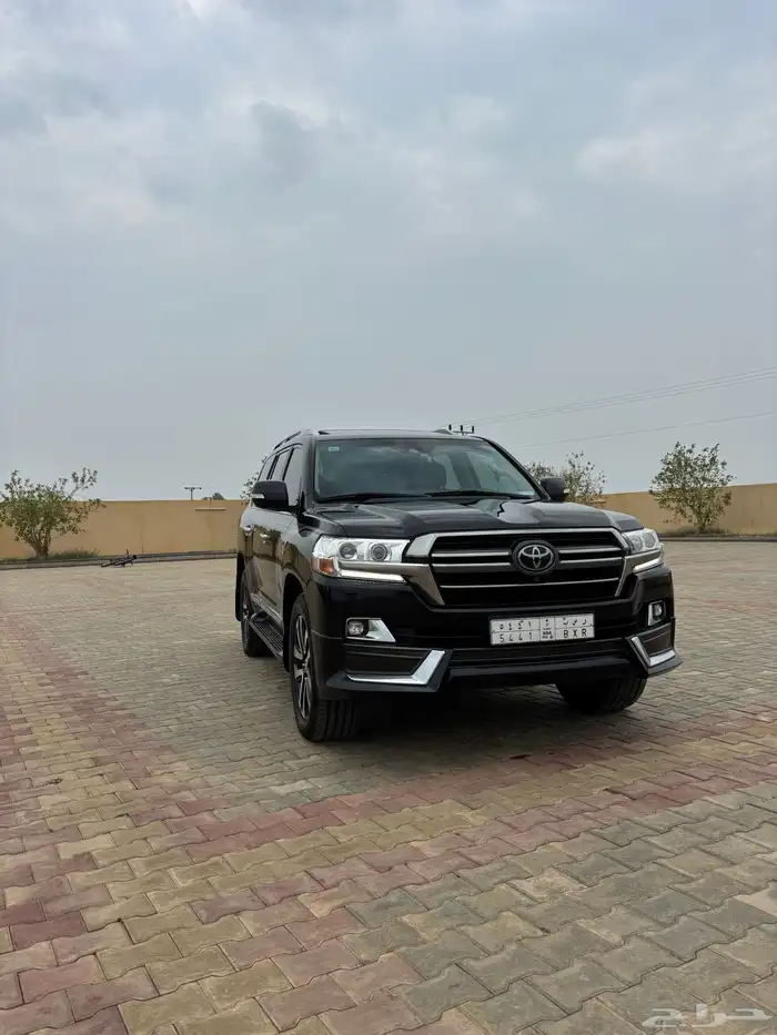 لاندكروزر 2019 49