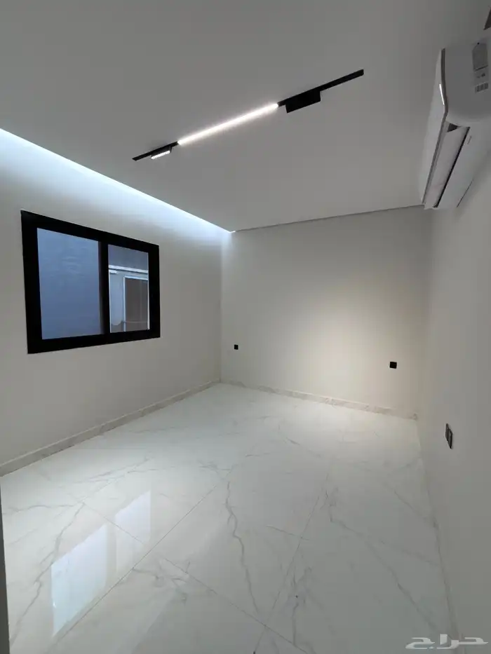 للبيع (كاش فقط) شقة مع سطح مشروع العجلان ري ييرا 21 15