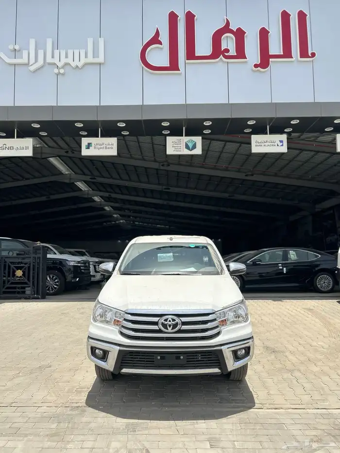 تويوتا هايلوكس غمارتين GLX-2 بنزين جنوط 121700 شامل الضريبة 0