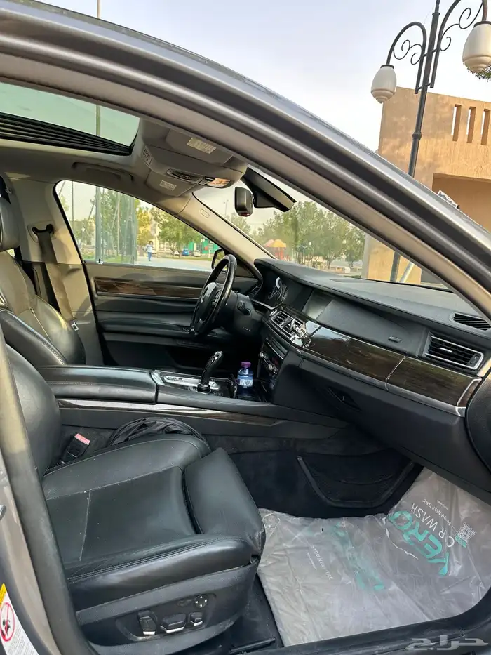 بي ام دبليو BMW 750Li 6