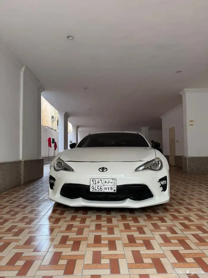 تويوتا gt86 موديل 2013 نظيف 3