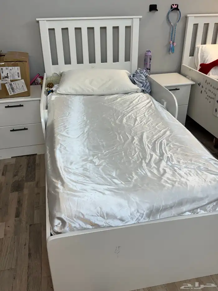 سرير اطفال 2