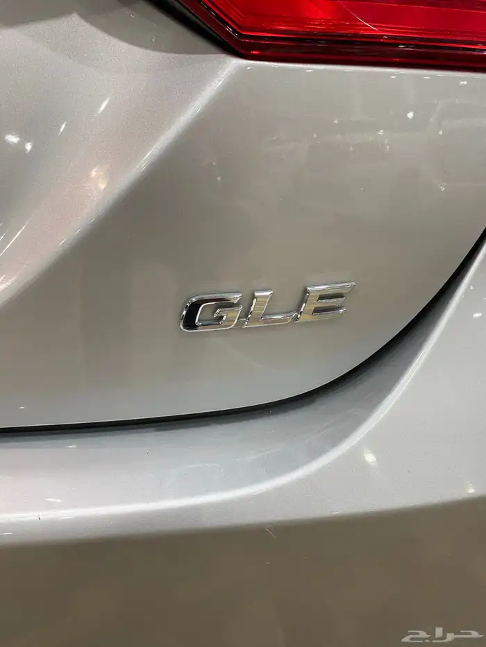 تويوتا كامري فل كامل 2023 العدد 67 الف GLE 26