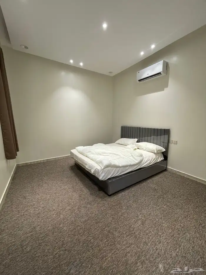 شقه جديده سنه دراسيه او بالشهر شامل المويه و الكهرب 3