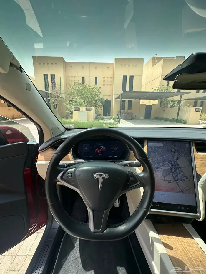 Tesla Model X P100D 1