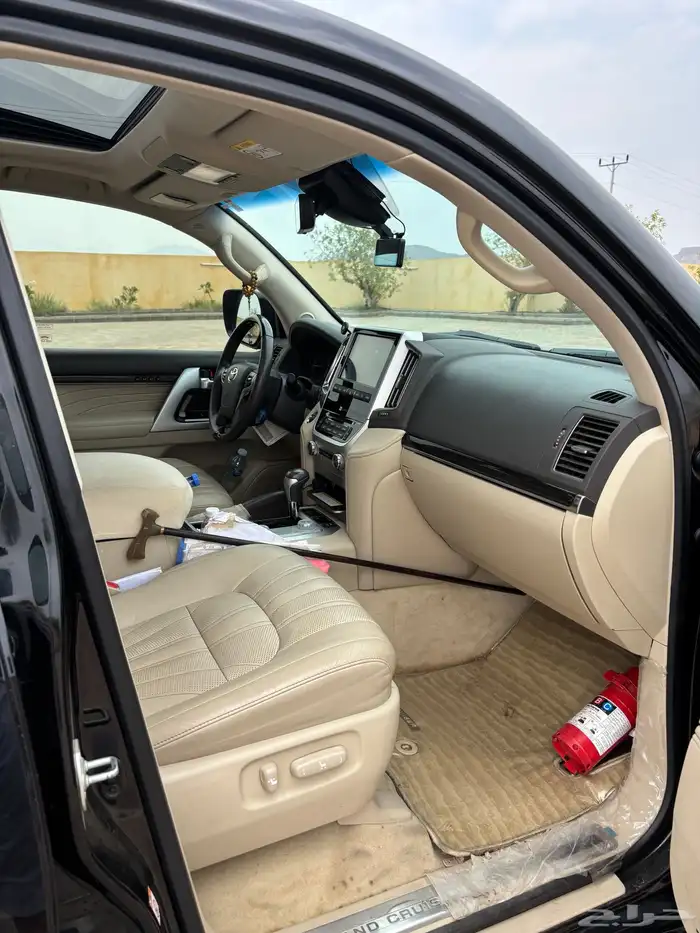 لاندكروزر 2019 42