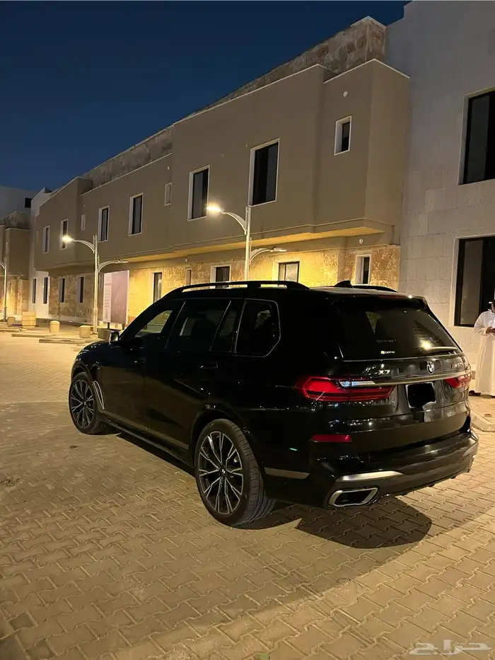 بي ام x7 2022 1