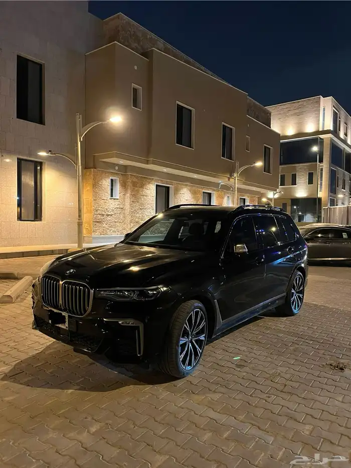 بي ام x7 2022 4